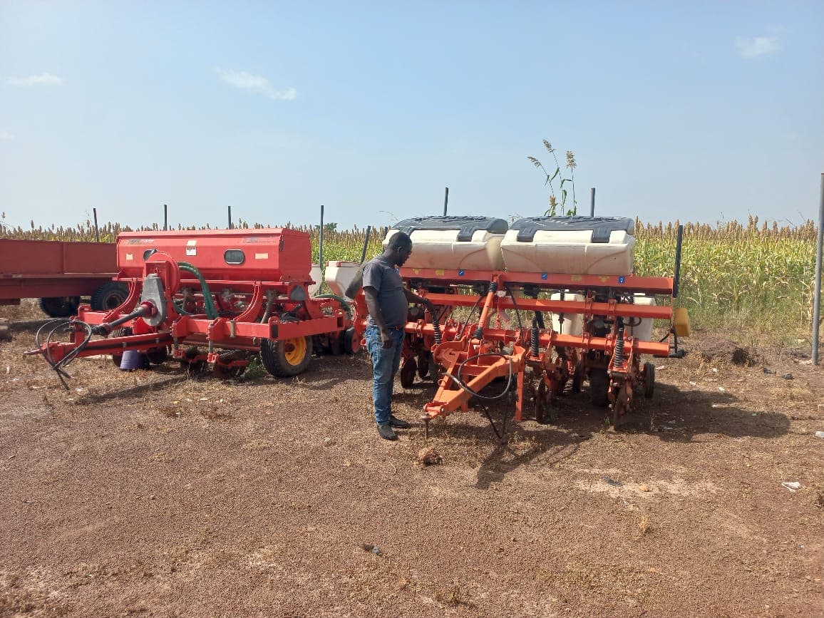 Inspecting the planter and seed-drill unit before work